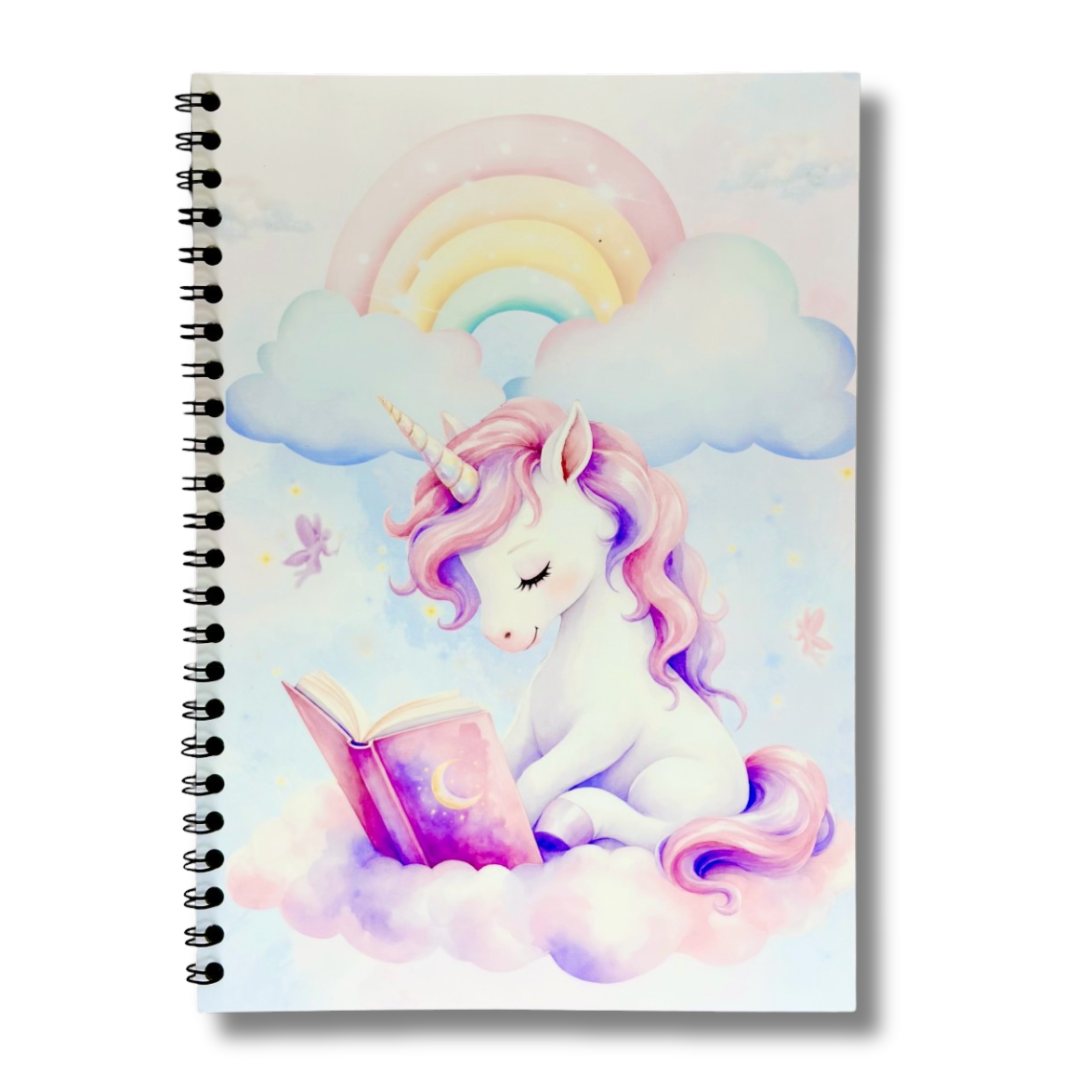 Caiet de matematică Aramnotes cu copertă cu curcubeu și unicorn, pentru școală și studiu, ideal pentru elevi.